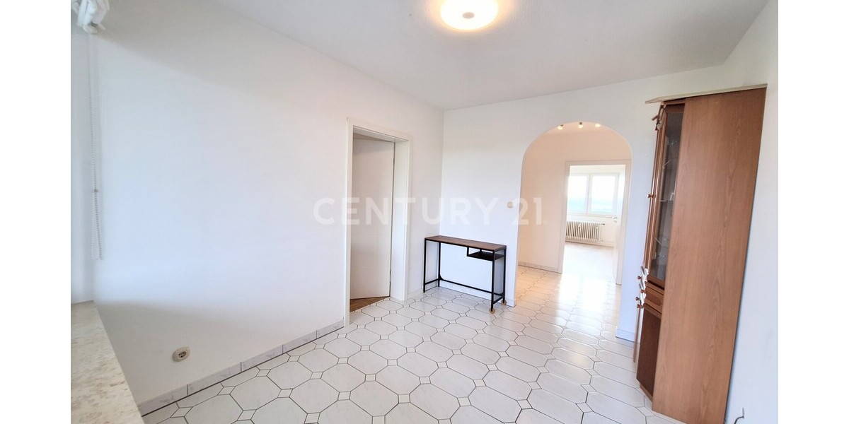 Essbereich mit angrenzender Loggia